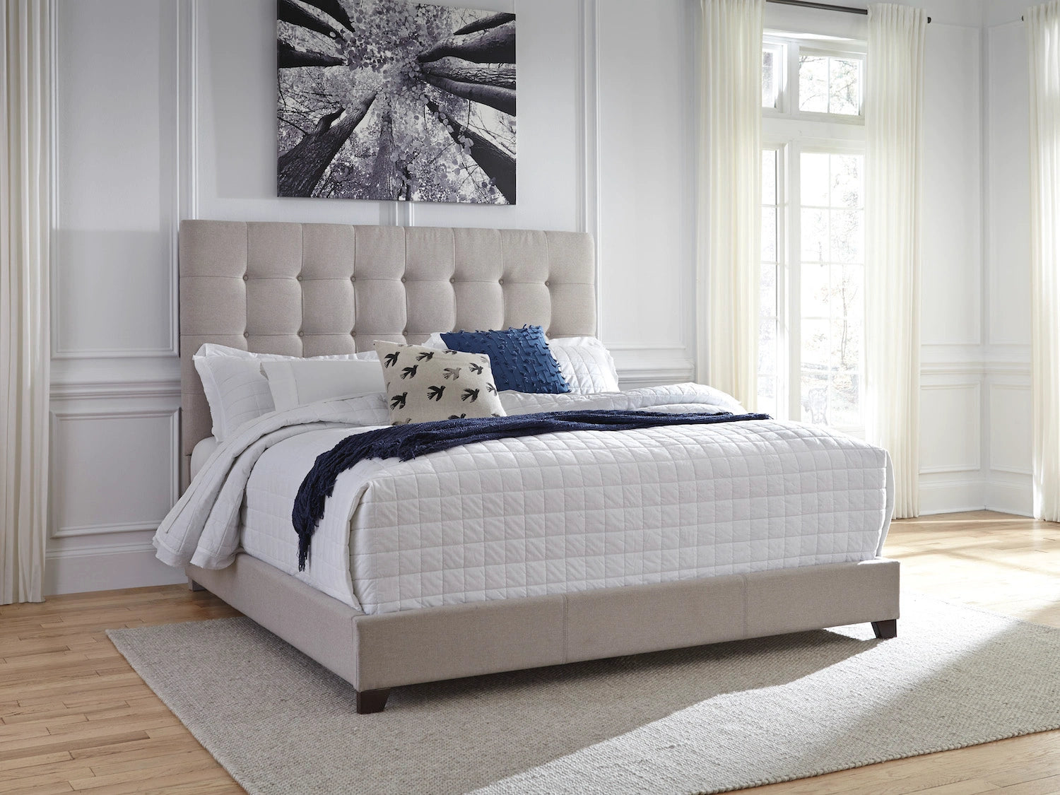 Ashley Dolante Modern Queen Size Fabric Bed