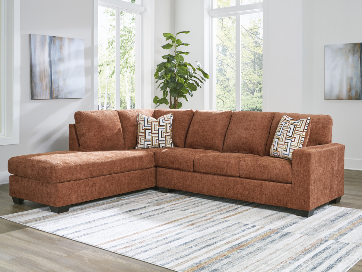 Ashley Aviemore 2-Piece Sectional with Chaise