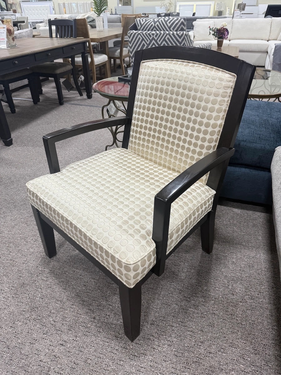 Ashley Mauricio Accent Chair (FLOOR MODEL)