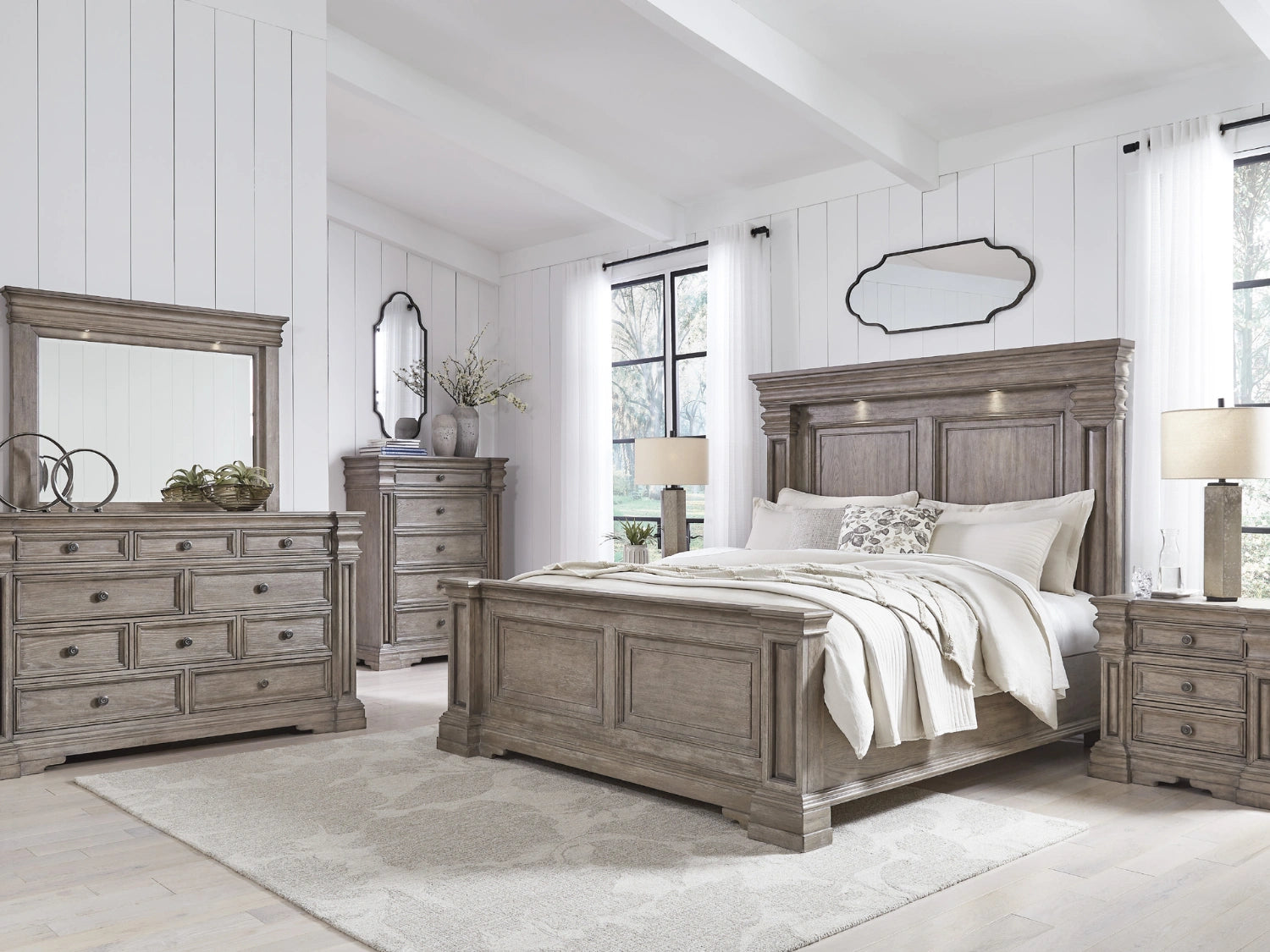 Blairhurst 6 PC Queen Panel Bedroom Set by Ashley