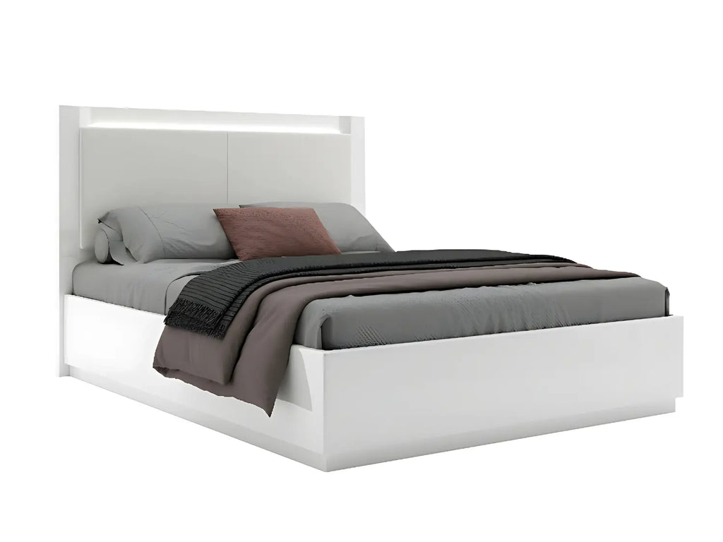 Jason 6 PC Queen Size White Lacquer Bedroom Set