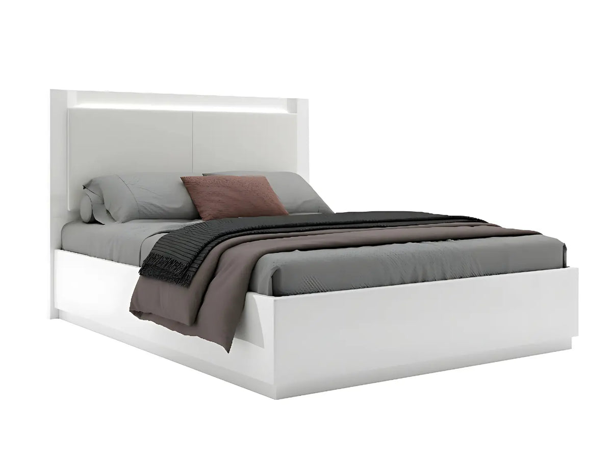 Jason 6 PC Queen Size White Lacquer Bedroom Set