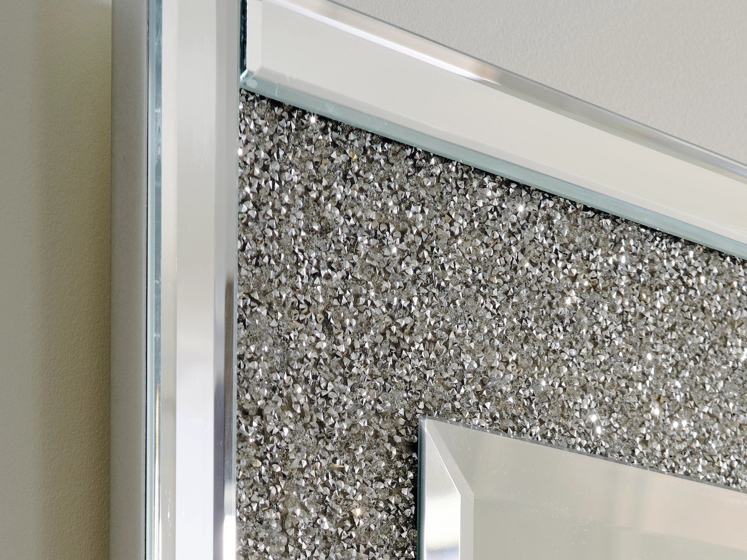 Kingsleigh Accent Mirror